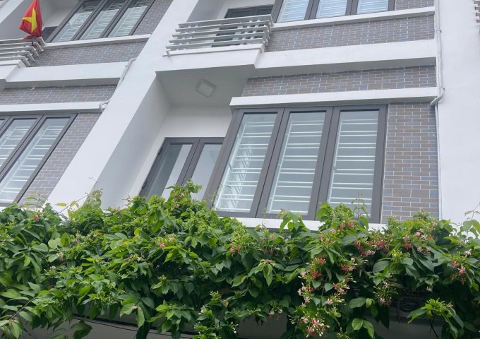 CHÍNH CHỦ CẦN BÁN NHÀ 3 TẦNG MẶT NGÕ RỘNG RÃI