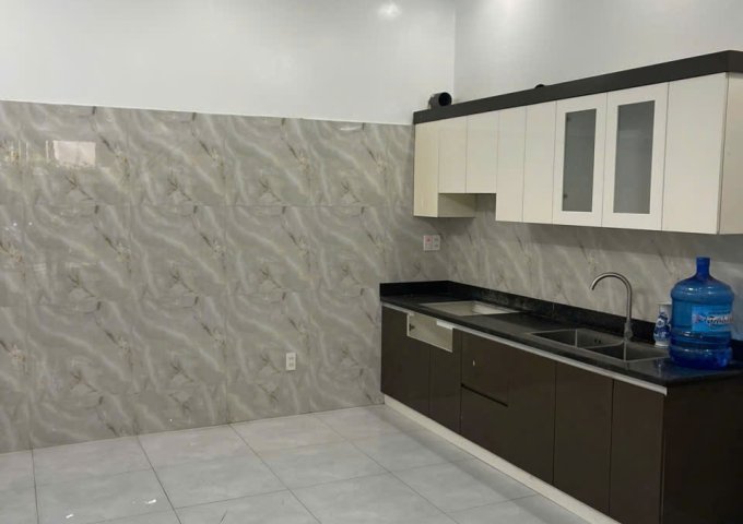 CHÍNH CHỦ CẦN BÁN NHÀ 3 TẦNG MẶT NGÕ RỘNG RÃI