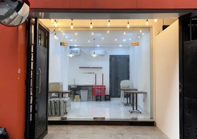 SANG NHƯỢNG HOẶC CHO THUÊ MẶT BẰNG QUÁN CÀ PHÊ – CÁCH SÂN BAY TÂN SƠN NHẤT CHỈ 5 PHÚT – ĐƯỜNG CỘNG HÒA, TÂN BÌNH