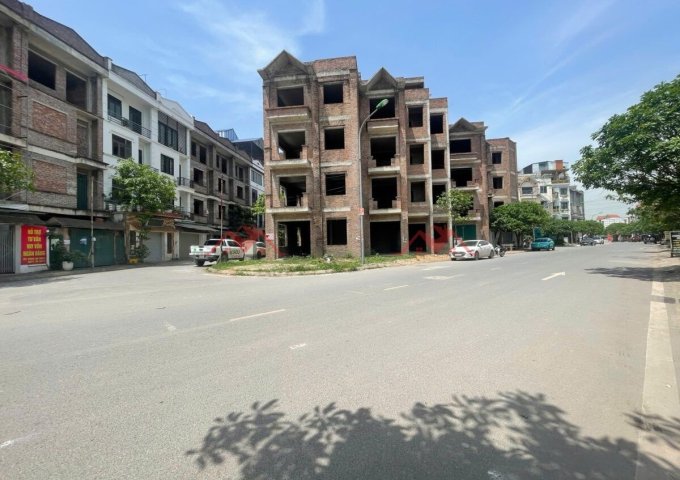 CHÍNH CHỦ BÁN CĂN LIỀN KỀ LỘC NINH-TT CHÚC SƠN-CHƯƠNG MỸ-HÀ NỘI 
DIỆN TÍCH:91,6M