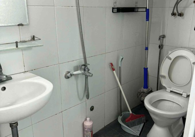 Chính chủ cho thuê nhà mặt tiền đường Đường Thành, Hoàn Kiếm, Hà Nội