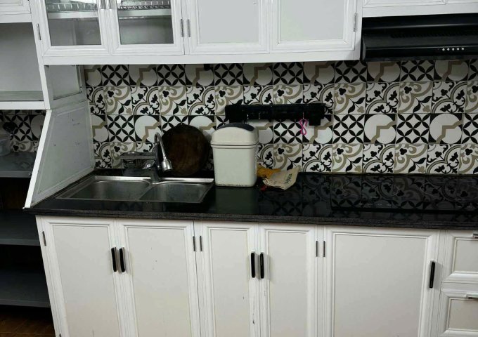 Chính chủ cho thuê nhà mặt tiền đường Đường Thành, Hoàn Kiếm, Hà Nội