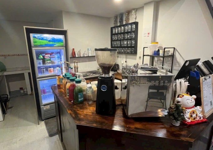 Sang Quán Cafe Mặt Tiền Đừơng Bàu Bàng - Chánh Nghĩa