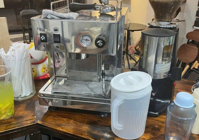 Sang Quán Cafe Mặt Tiền Đừơng Bàu Bàng - Chánh Nghĩa