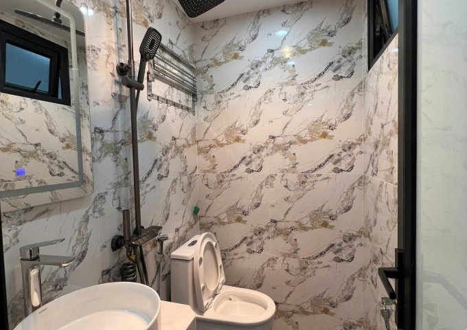 NHÀ ĐẸP 2 MẶT THOÁNG - VỊ TRÍ ĐẮC ĐỊA - DÂN TRÍ CAO Ở SƯỚNG.