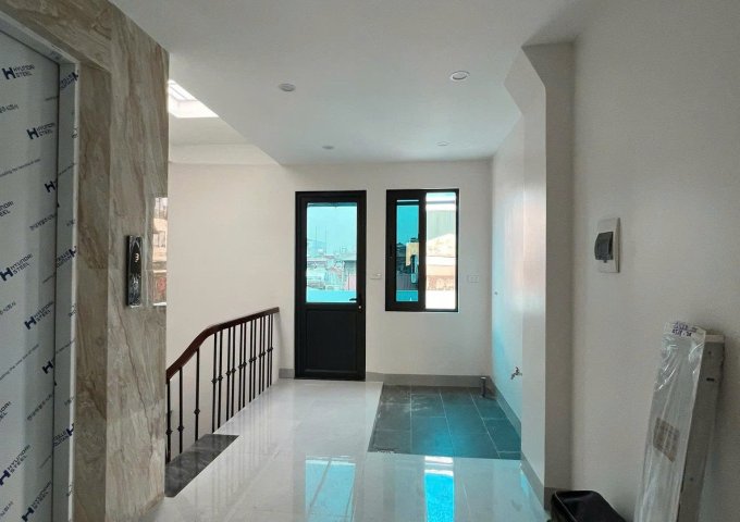 NHÀ ĐẸP 2 MẶT THOÁNG - VỊ TRÍ ĐẮC ĐỊA - DÂN TRÍ CAO Ở SƯỚNG.