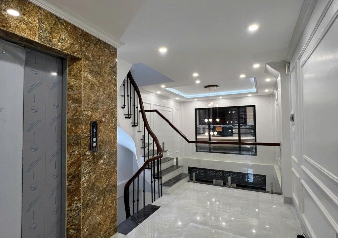 NHÀ ĐẸP 2 MẶT THOÁNG - VỊ TRÍ ĐẮC ĐỊA - DÂN TRÍ CAO Ở SƯỚNG.