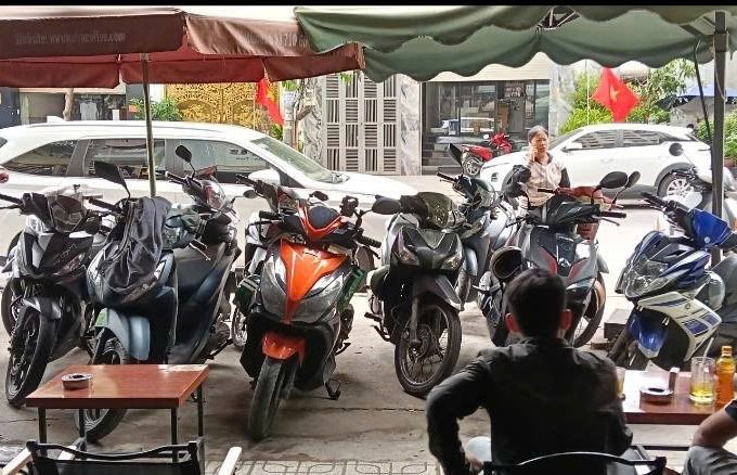 Chuyển hướng kinh doanh nên mình cần sang quán cafe 130 Tr( bao gồm cọc 30tr