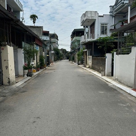 BÁN ĐẤT TẶNG NHÀ 2 TẦNG – TRUNG TÂM BIỂN SẦM SƠN