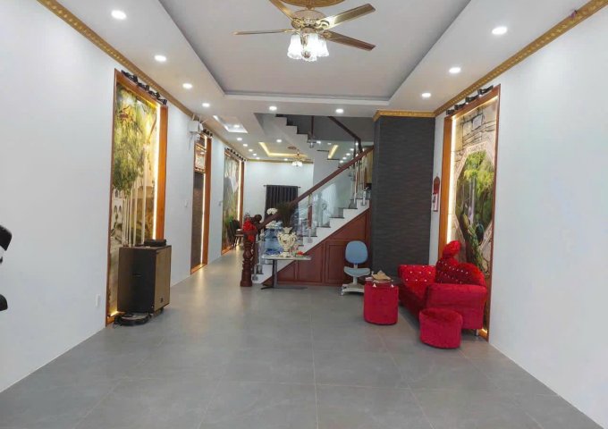 BÁN NHÀ 1 TRỆT 3 LẦU – GIÁ LỖ SÂU TRONG CHỢ CÁI SẮN