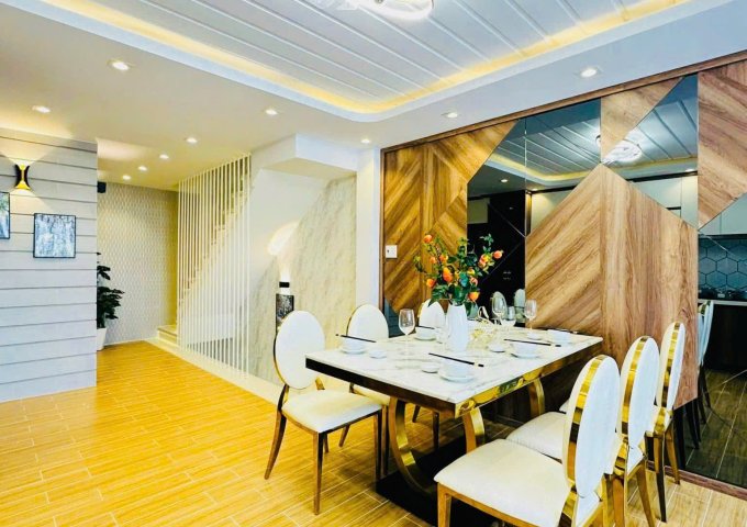 Bán nhà 6 tầng có thang máy, khu đồng bộ đẹp gần bờ kè Tham Lương, Gò Vấp, giá chỉ 8 tỷ nhỉnh