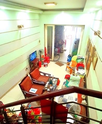 CHỦ THIỆN CHÍ BÁN CĂN MẶT TIỀN ĐƯỜNG XÓM CHIẾU- KẾ BÊN TRƯỜNG NGUYỄN TRẢI GẦN CHỢ - VÀI BƯỚC RA NGUYỄN TẤT THÀNH QUA Q1, Q7 CHỈ VÀI PHÚT.