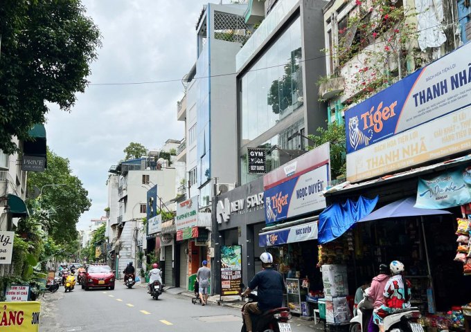 BÁN NHÀ GÓC 2 MẶT TIỀN NGUYỄN TRỌNG TUYỂN, P2, TÂN BÌNH.DT:4,5X12,5, 1TR3L, GIÁ:16,5 TỶ