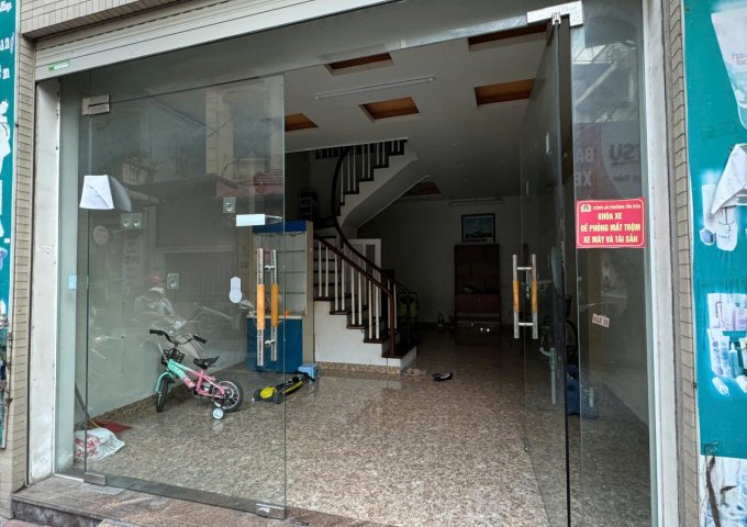 Cần cho thuê mặt bằng tầng 1 Địa chỉ: Số 183B, Hoa Bằng, Yên Hoà, CG, Hà Nội