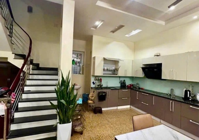 Chính Chủ Cần Bán Nhà Lô Góc 2 Mặt Ngõ Số 12/172-Lê Lợi- Quận Ngô Quyền- Hải Phòng