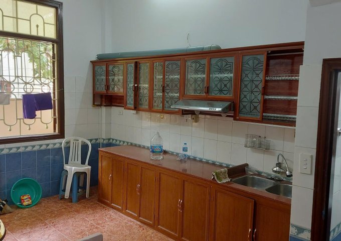 ► Cho thuê nhà 3,5 tầng số 4, hẻm 376/56/29 đường Bưởi, phường Vĩnh Phúc, Ba Đình, Hà Nội.