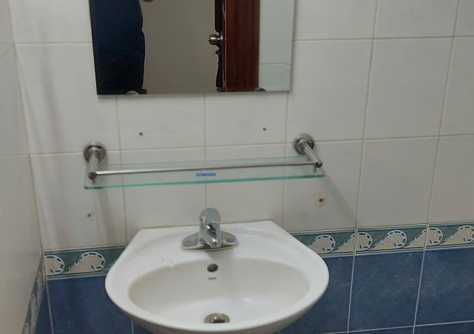 ► Cho thuê nhà 3,5 tầng số 4, hẻm 376/56/29 đường Bưởi, phường Vĩnh Phúc, Ba Đình, Hà Nội.