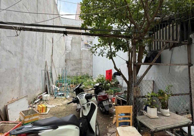 Cần bán lô đất hẻm 1135 Huỳnh Tấn Phát, quận 7, Dt 5 x 17,5m. Giá 5,2 tỷ