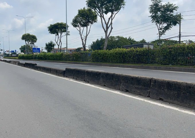 BÁN GẤP ĐẤT 2 MẶT TIỀN - GIÁ CHỈ 15 TRIỆU/M² - VỊ TRÍ ĐẸP TẠI HÓC MÔN