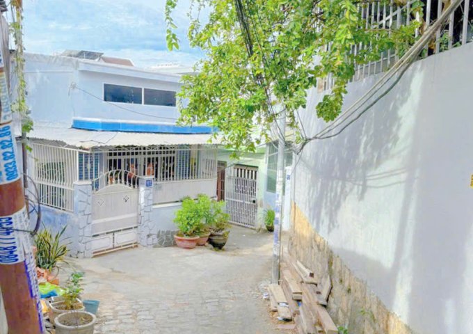 NHÀ ĐẸP TRUNG TÂM NHA TRANG – CHỈ 2 TỶ 2!