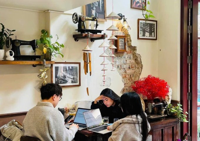 Sang nhượng hoặc thanh lý toàn bộ quán cafe tại số 2 ngủ 71 Trần Quang Diệu cạnh Mộc Cafe do không có thời gian quản lý