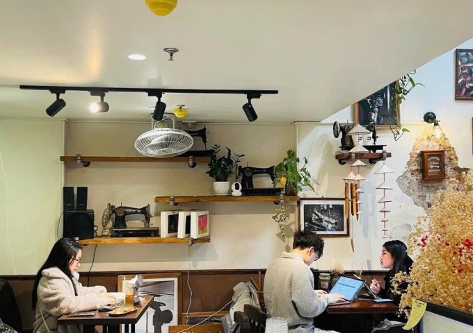 Sang nhượng hoặc thanh lý toàn bộ quán cafe tại số 2 ngủ 71 Trần Quang Diệu cạnh Mộc Cafe do không có thời gian quản lý