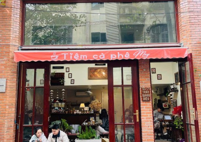 Sang nhượng hoặc thanh lý toàn bộ quán cafe tại số 2 ngủ 71 Trần Quang Diệu cạnh Mộc Cafe do không có thời gian quản lý