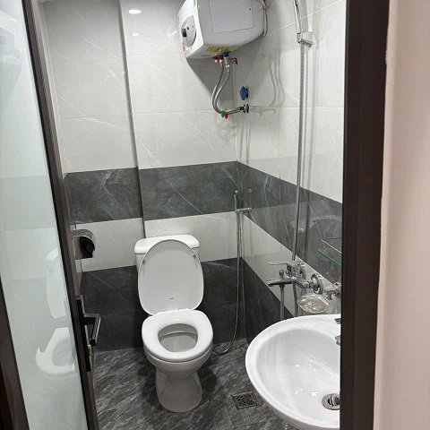 CHO THUÊ PHÒNG TRỌ FULL NỘI THẤT – KHÉP KÍN – GẦN XÃ ĐÀN (ĐÌNH TRUNG TỰ) - số nhà 10/61 ngõ 241 phố chợ Khâm Thiên