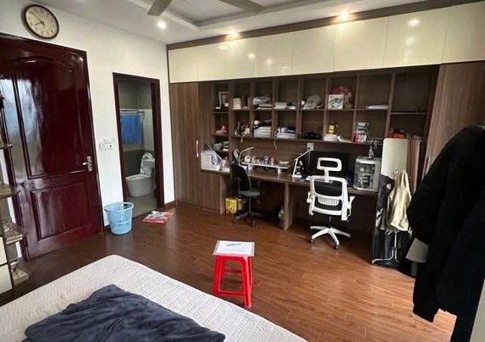 Tôi bán nhà Mặt phố Lê Lợi kd sầm uất gần chợ Hà Đông 65m2 chỉ 16.x tỷ. LH 0989626116