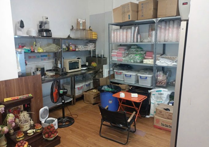 Cần sang nhượng quán trà sữa mới sửa chữa kinh doanh còn rất mới