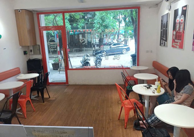 Cần sang nhượng quán trà sữa mới sửa chữa kinh doanh còn rất mới