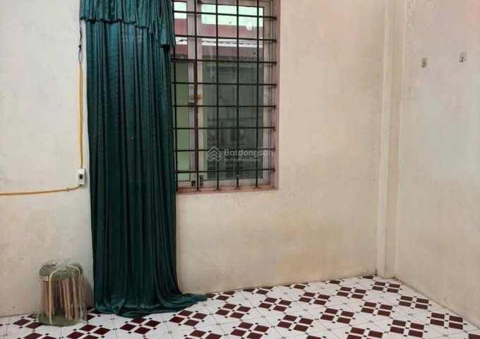 Cho thuê nhà nguyên căn ngõ 459 Bạch Mai, 31m² x 3 tầng , 3 ngủ, 7 Triệu ở gđ, nhóm