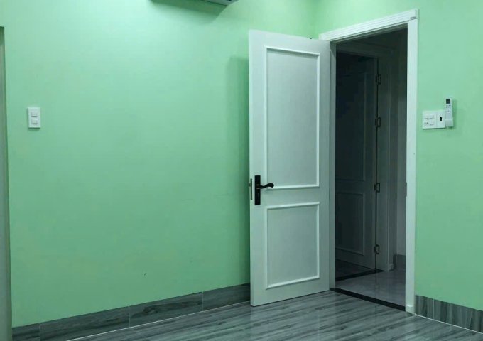 Cần bán gấp nhà 1 trệt 2 lầu thiết kế Tân Cổ Điện - Hiện đại.