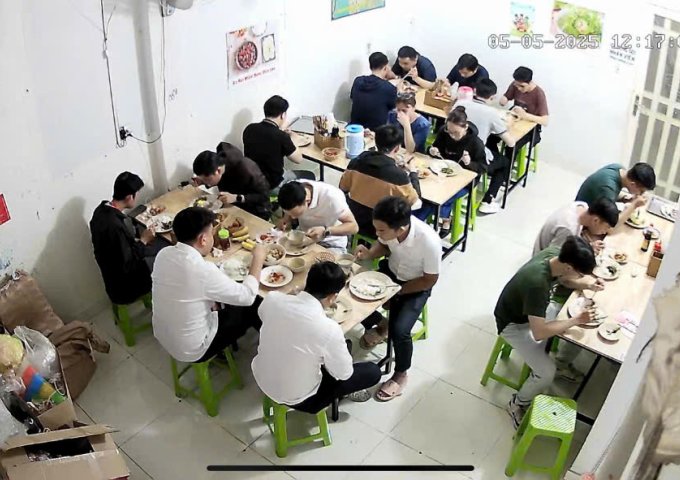 CHÍNH CHỦ SANG NHƯỢNG GẤP QUÁN CƠM VĂN PHÒNG - MẶT BẰNG ĐẸP - VỊ TRÍ ĐẮC ĐỊA