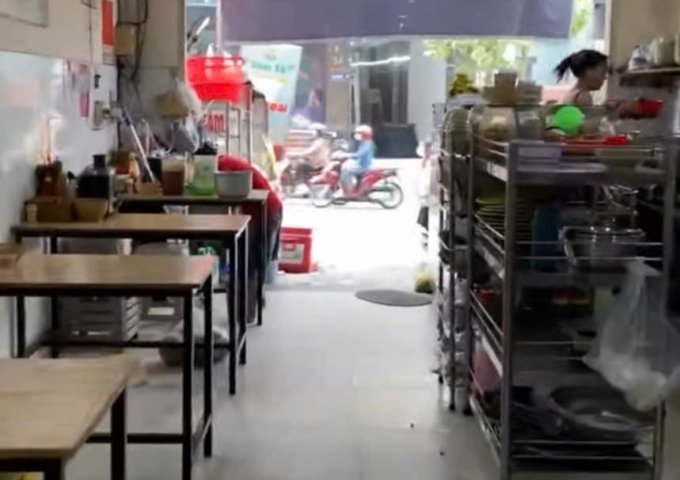 CHÍNH CHỦ SANG NHƯỢNG GẤP QUÁN CƠM VĂN PHÒNG - MẶT BẰNG ĐẸP - VỊ TRÍ ĐẮC ĐỊA