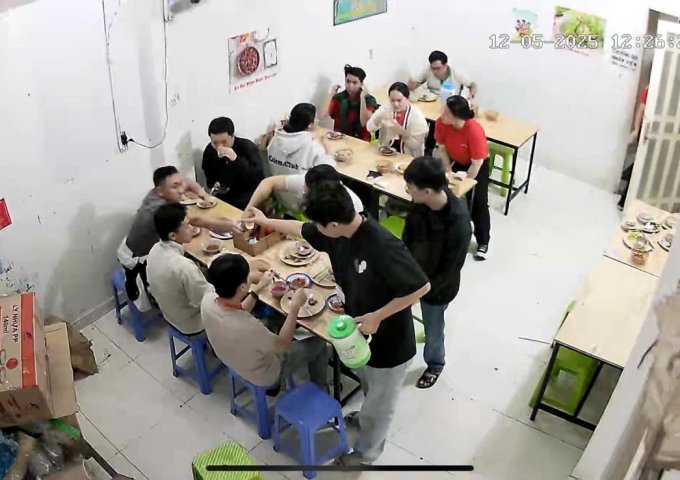 CHÍNH CHỦ SANG NHƯỢNG GẤP QUÁN CƠM VĂN PHÒNG - MẶT BẰNG ĐẸP - VỊ TRÍ ĐẮC ĐỊA