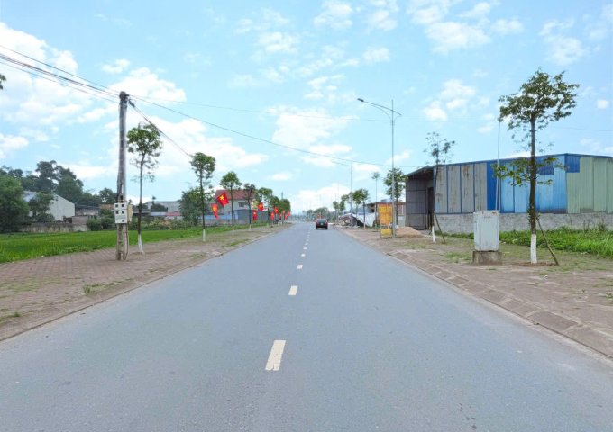 - CẦN BÁN ĐẤT ĐẸP - VỊ TRÍ ĐẸP - CỬA ĐẦU TƯ SÁNG CHÓI