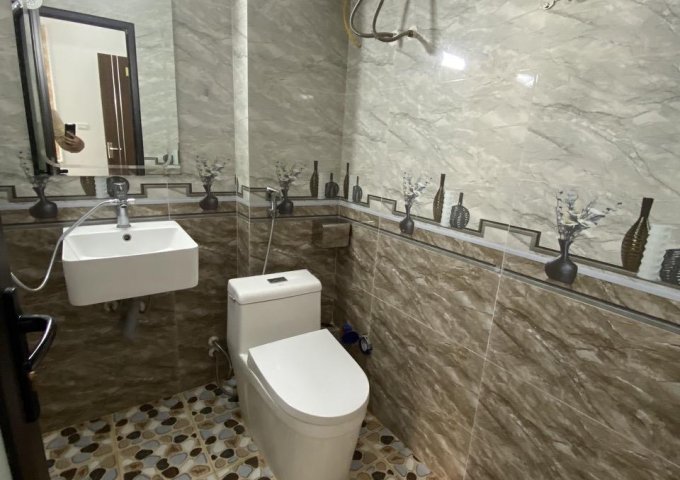 CHO THUÊ PHÒNG TRỌ – 135 CHÍNH KINH, THANH XUÂN - GIÁ 6.5 TRIỆU/THÁNG CÓ TL.