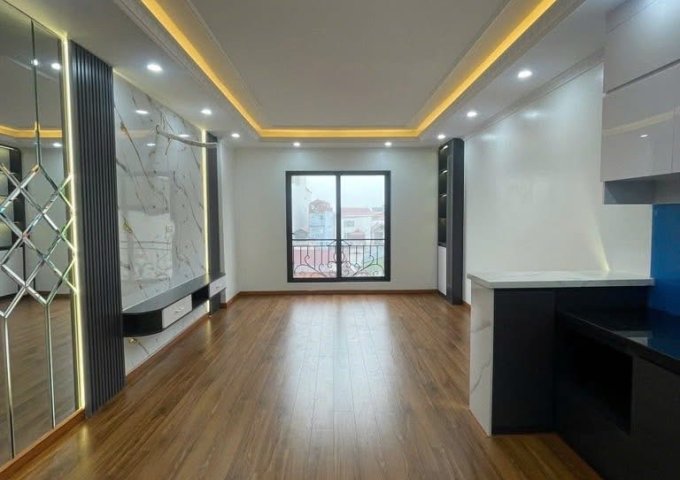 CHÍNHCHỦ BÁN NHÀ NGỌC HỒI – MỚI KÍNH KOONG – 6 TẦNG CÓ THANG MÁY – Ô TÔ NGỦ TRONG NHÀ