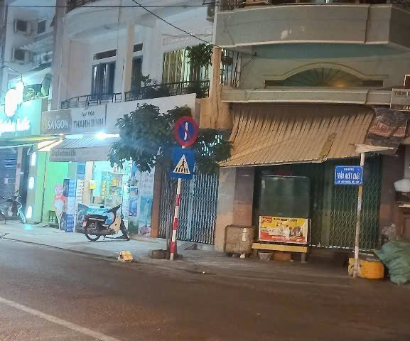 ► Bùng nổ Lô đất TOP 1, chiếm lĩnh thị trường hôm nay, vị trí hiếm có, đắc địa kinh doanh, khu vực rất ít có người bán