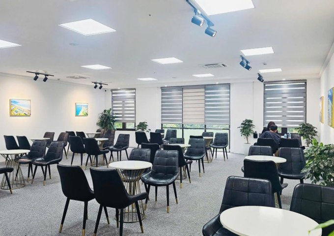 CHO THUÊ TÒA NHÀ VĂN PHÒNG MẶT PHỐ DUY TÂN – 140M² × 7 TẦNG – MẶT TIỀN 12M – GIÁ CHỈ TỪ 40 TRIỆU/THÁNG