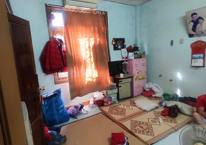 Nhà Nghi Tàm, Tây Hồ 51m, xây 5 tầng, mt 4.5m, giá 11.6 tỷ.