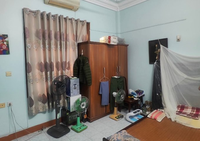 Nhà Nghi Tàm, Tây Hồ 51m, xây 5 tầng, mt 4.5m, giá 11.6 tỷ.