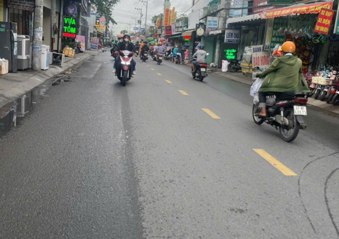 Bán nhà mặt tiền 8x40m giá 17 tỷ Đường Phan Văn Đối