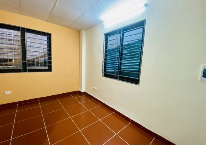 CHO THUÊ NHÀ RIÊNG 2 MẶT THOÁNG – VỪA CẢI TẠO – KHU VĨNH PHÚC, BA ĐÌNH