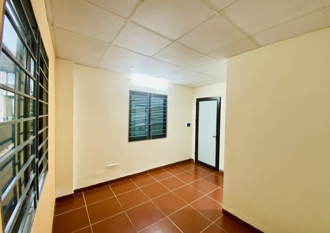 CHO THUÊ NHÀ RIÊNG 2 MẶT THOÁNG – VỪA CẢI TẠO – KHU VĨNH PHÚC, BA ĐÌNH