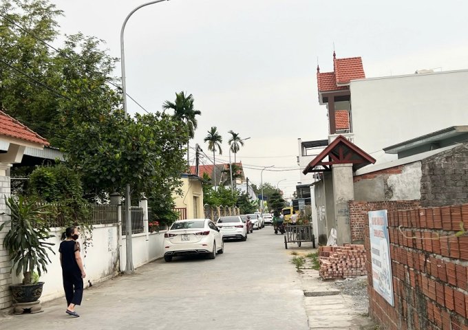 HÀNG HIẾM - ĐẤT MẶT ĐƯỜNG CHỢ, GIÁ CHỈ 2,X TỶ