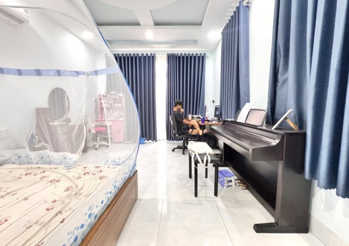 Bán Nhà Đẹp 3 Tầng Khu VIP Linh Đông – Gần Phạm Văn Đồng – Hẻm Xe Hơi –81m2 - Ngang 6m Hiếm Có – Giá Chỉ 7.7 Tỷ!