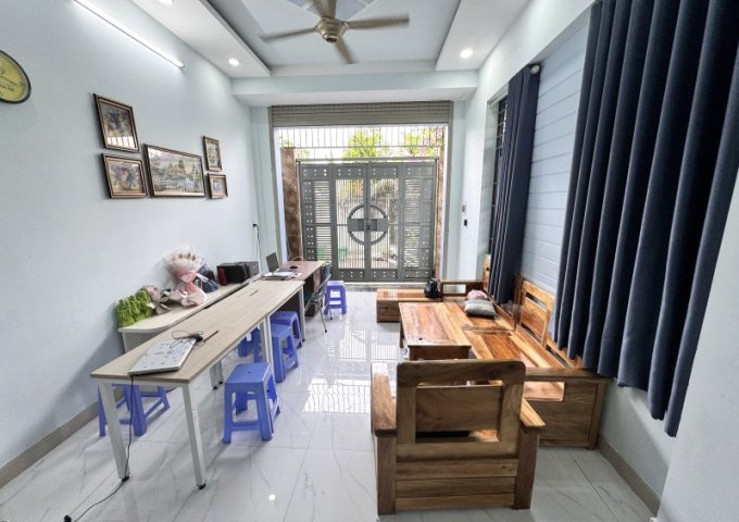 Bán Nhà Đẹp 3 Tầng Khu VIP Linh Đông – Gần Phạm Văn Đồng – Hẻm Xe Hơi –81m2 - Ngang 6m Hiếm Có – Giá Chỉ 7.7 Tỷ!