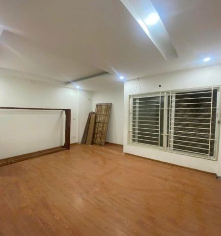 PHÂN LÔ OTO ĐỖ CỬA - ĐỊNH CÔNG THƯỢNG - NHÀ ĐẸP Ở NGAY - GIÁ HỢP LÝ